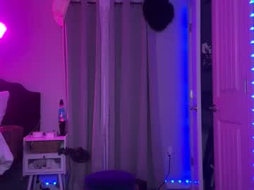 brielledaviss's chat room