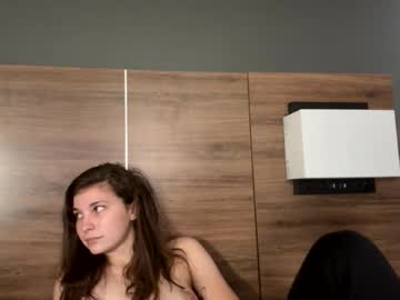 deepthroatqueen33's chat room