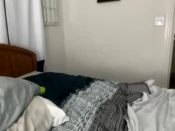 straightoutthetrailer's chat room