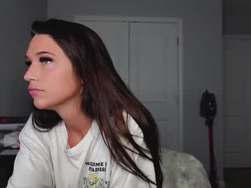 prettygirll23's chat room