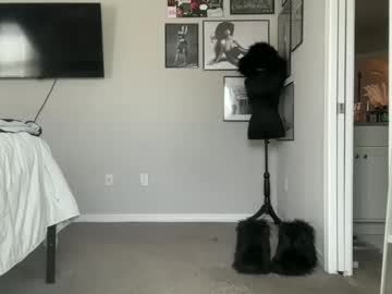 brielledaviss's chat room