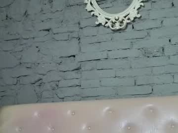 vixvixenn's chat room