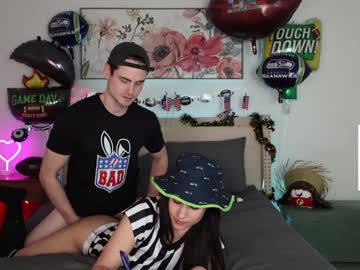 ari_lovexo's chat room