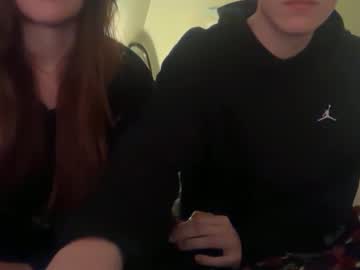 redheadandbigpeenar's chat room