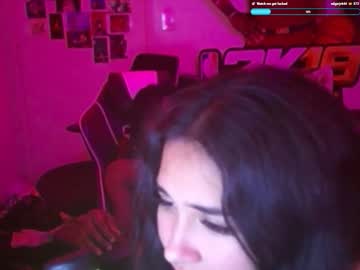 nikkinotnicki00's chat room