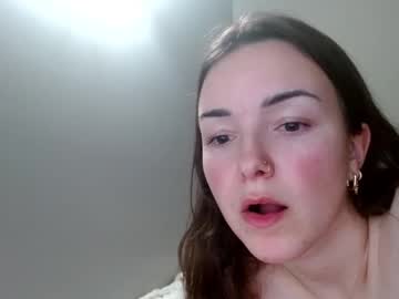 alessiasnow's chat room