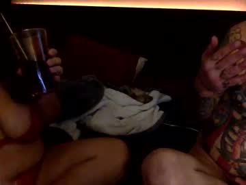 doubleendeddesire's chat room