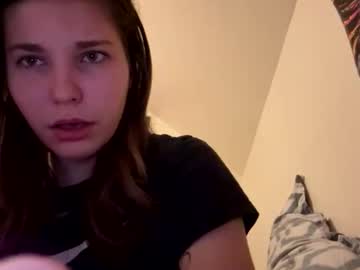 deepthroatqueen33's chat room