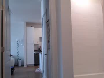 lilyyymonroee's chat room