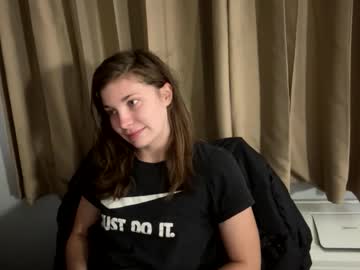 deepthroatqueen33's chat room