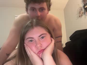 twinfl4m3ss's chat room