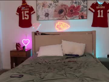 ari_lovexo's chat room