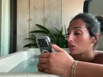 camiliakxoxo's chat room