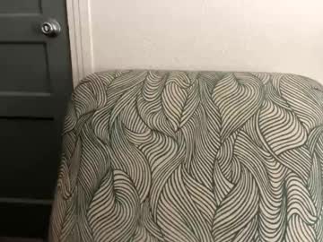 straightoutthetrailer's chat room