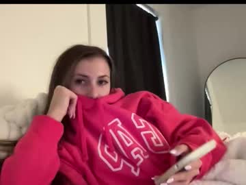 laylahlaylah1's chat room