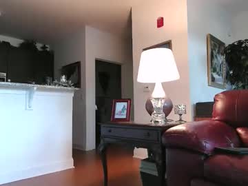 hotblondemilf1962's chat room