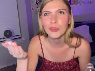 elliee81's chat room