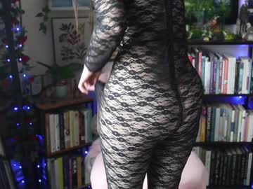 ellynaomi's chat room