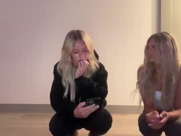 summerclarkee's chat room