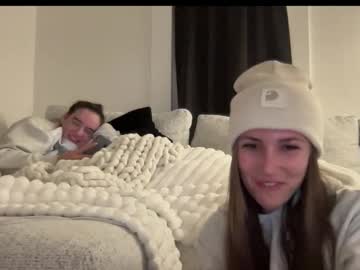 laylahlaylah1's chat room