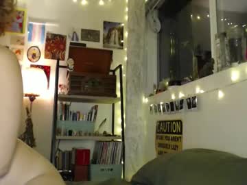 cypresskneez's chat room