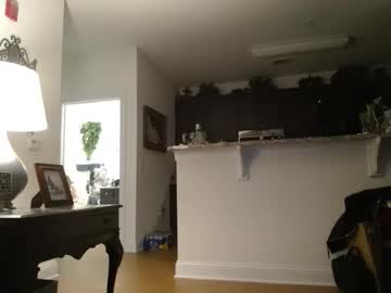 hotblondemilf1962's chat room