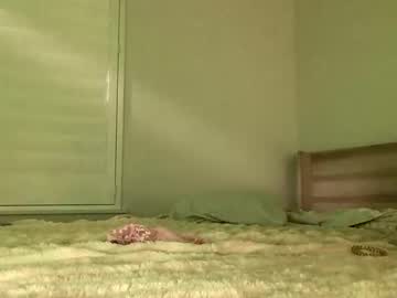 ella_hill's chat room