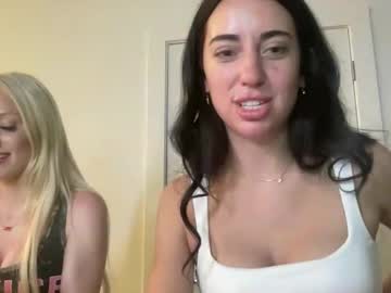 kristinajuarez's chat room