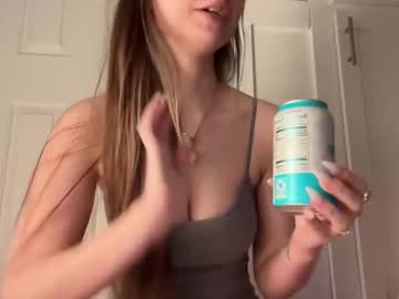 fantasyella's chat room