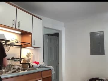 laylahlaylah1's chat room