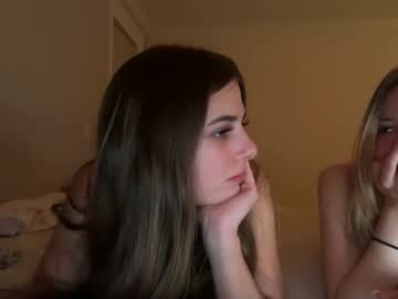 lauramaexo's chat room