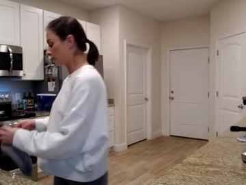 holihurricane's chat room