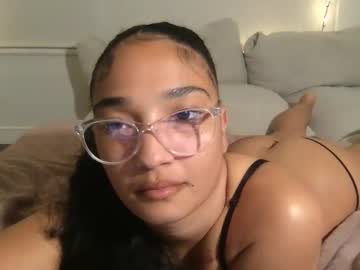 rosalinatoosexy's chat room