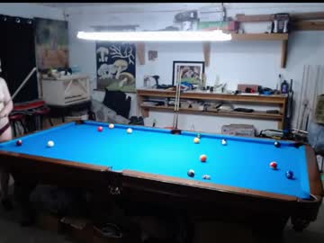 rosegold18's chat room