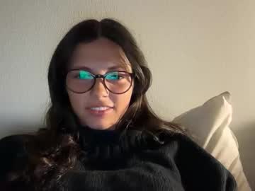 greasybangs's chat room