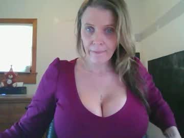 blueeyedddvixen's chat room
