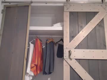 violethooper's chat room