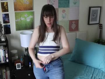 ellynaomi's chat room