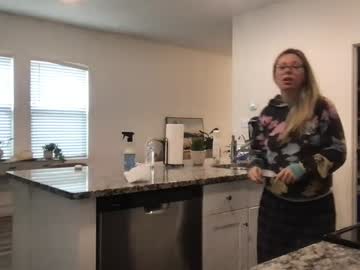 texas_blonde's chat room