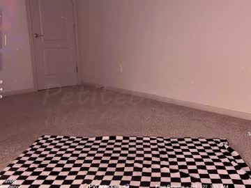 petitebrat's chat room