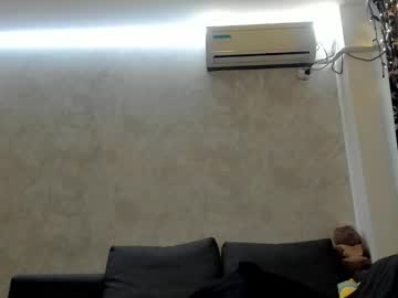 v_deville's chat room