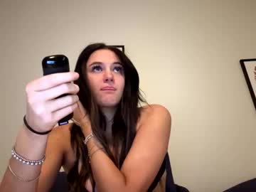 sweetbrittaniexox's chat room