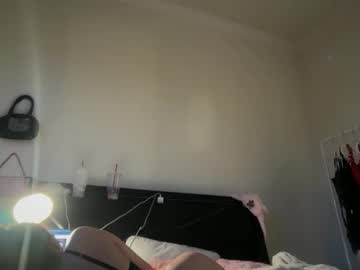 lunarose17's chat room