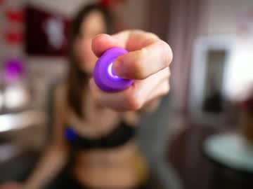 newchloe18's chat room