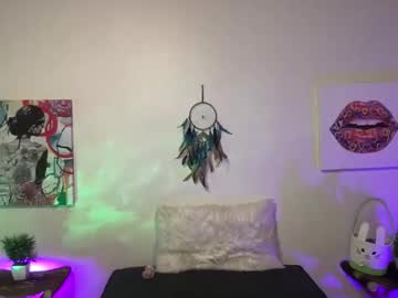 bunnieandthedude's chat room