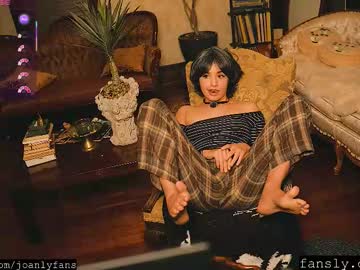 thecamwoman's chat room