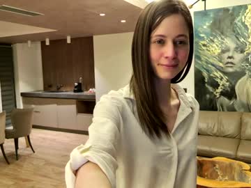 newchloe18's chat room