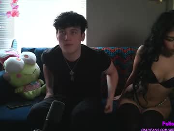 milkandhoneybby's chat room