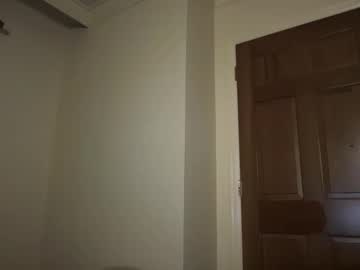 chloeros3e's chat room