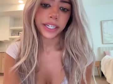 juliaabrooks's chat room